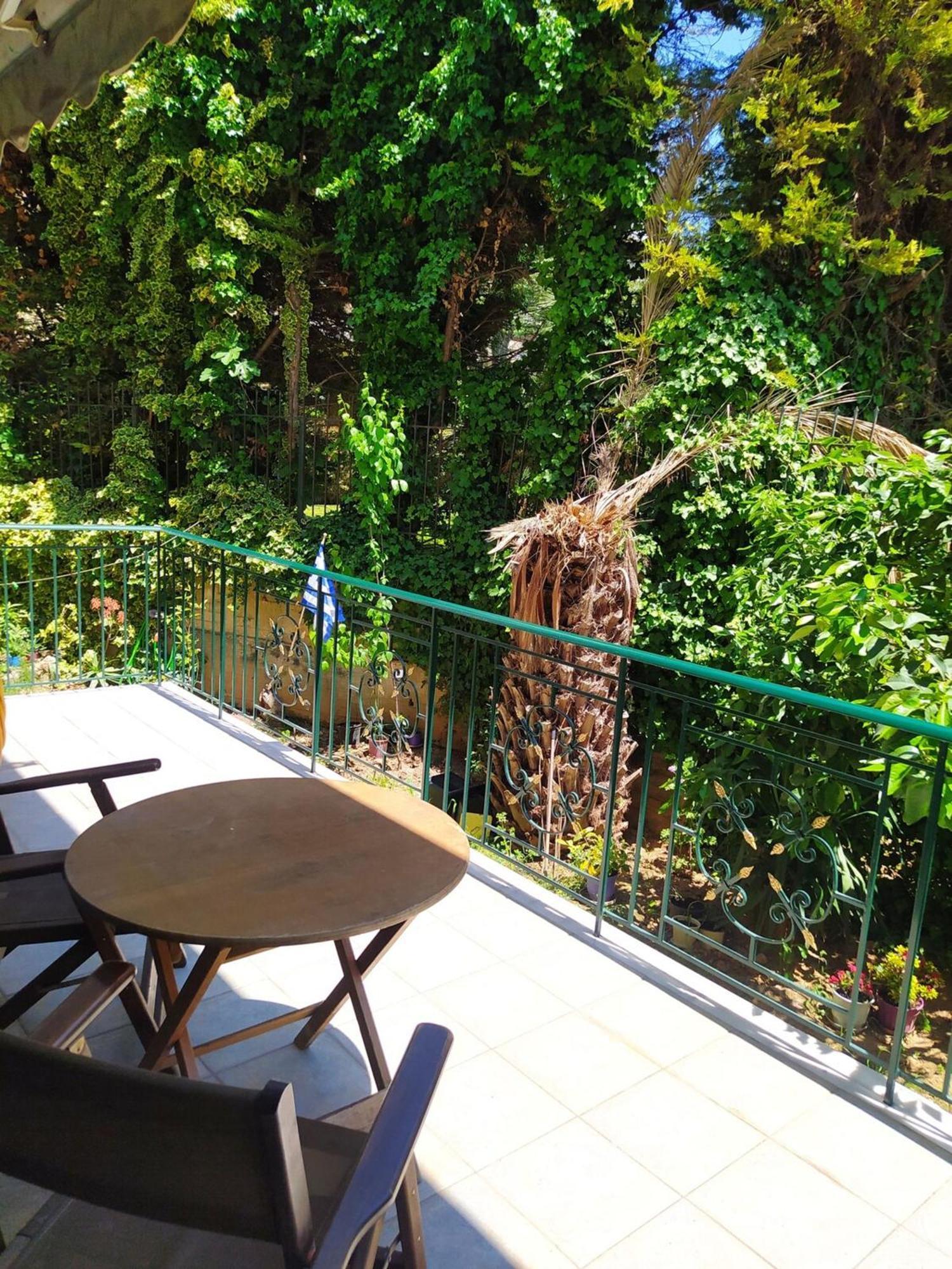 Marousi Comfy Apartment With Balcony Atenas Exterior foto